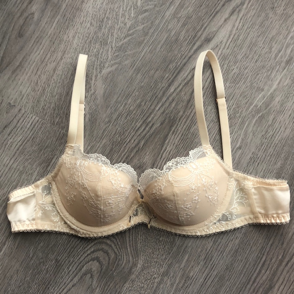 Wacoal cream bra